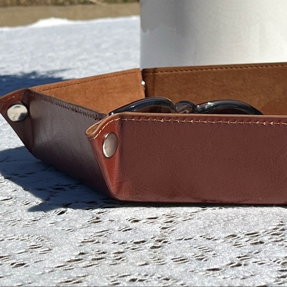 NIB - Set of Two Brown Hexagon Valet Trays/Multi-Use Organizers - Picture 1 of 16
